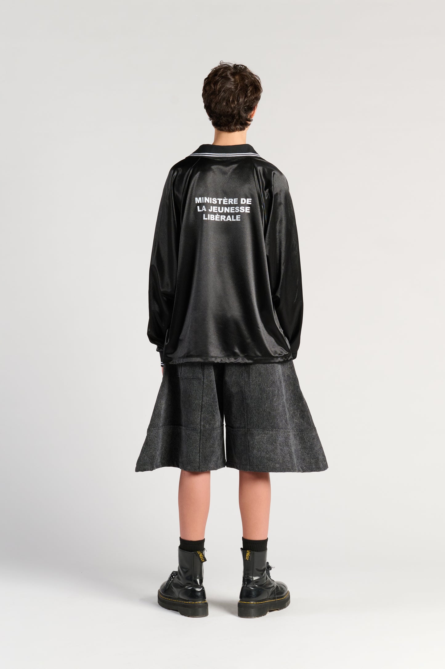 RETRO BLACK SOCCER JERSEY