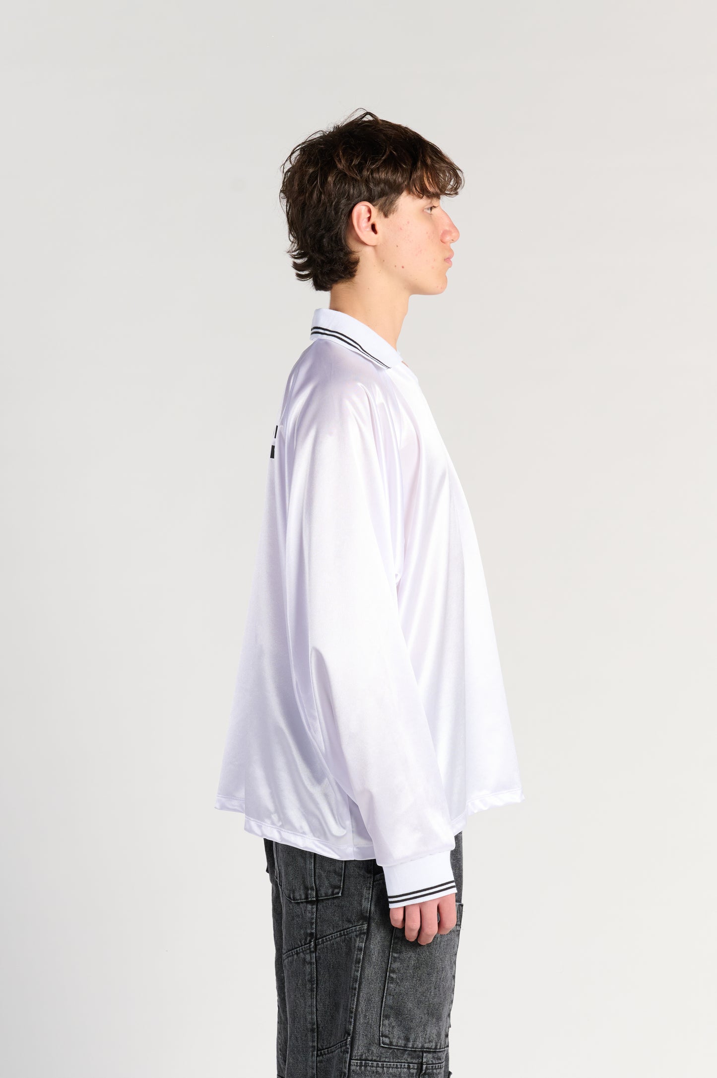 RETRO WHITE SOCCER JERSEY