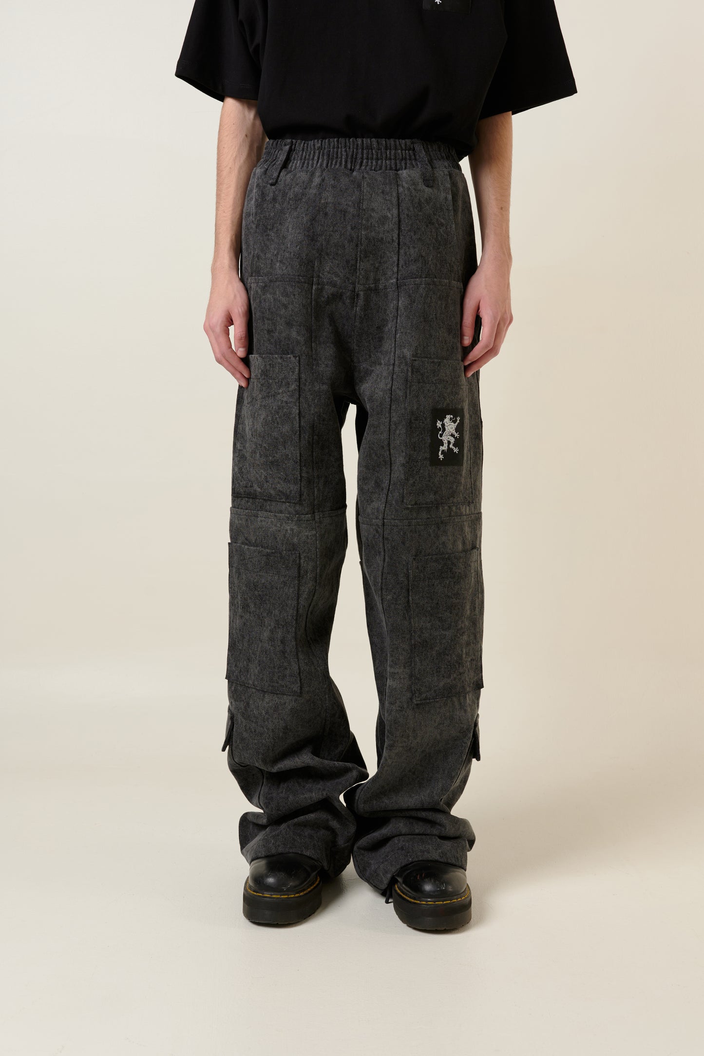 ANTI DENIM PANTS