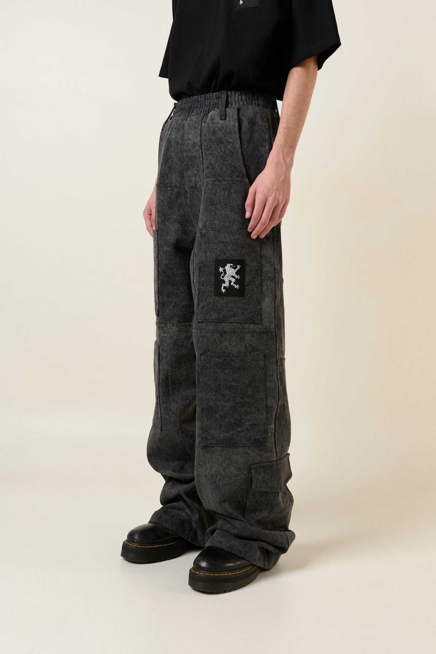 ANTI DENIM PANTS