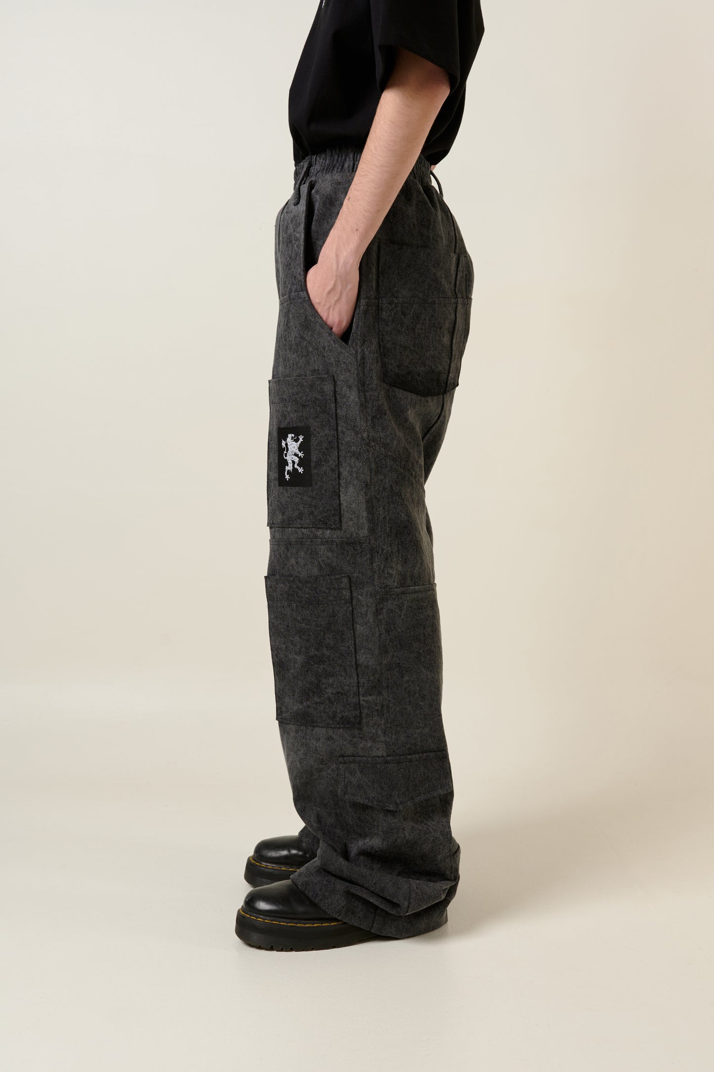 ANTI DENIM PANTS