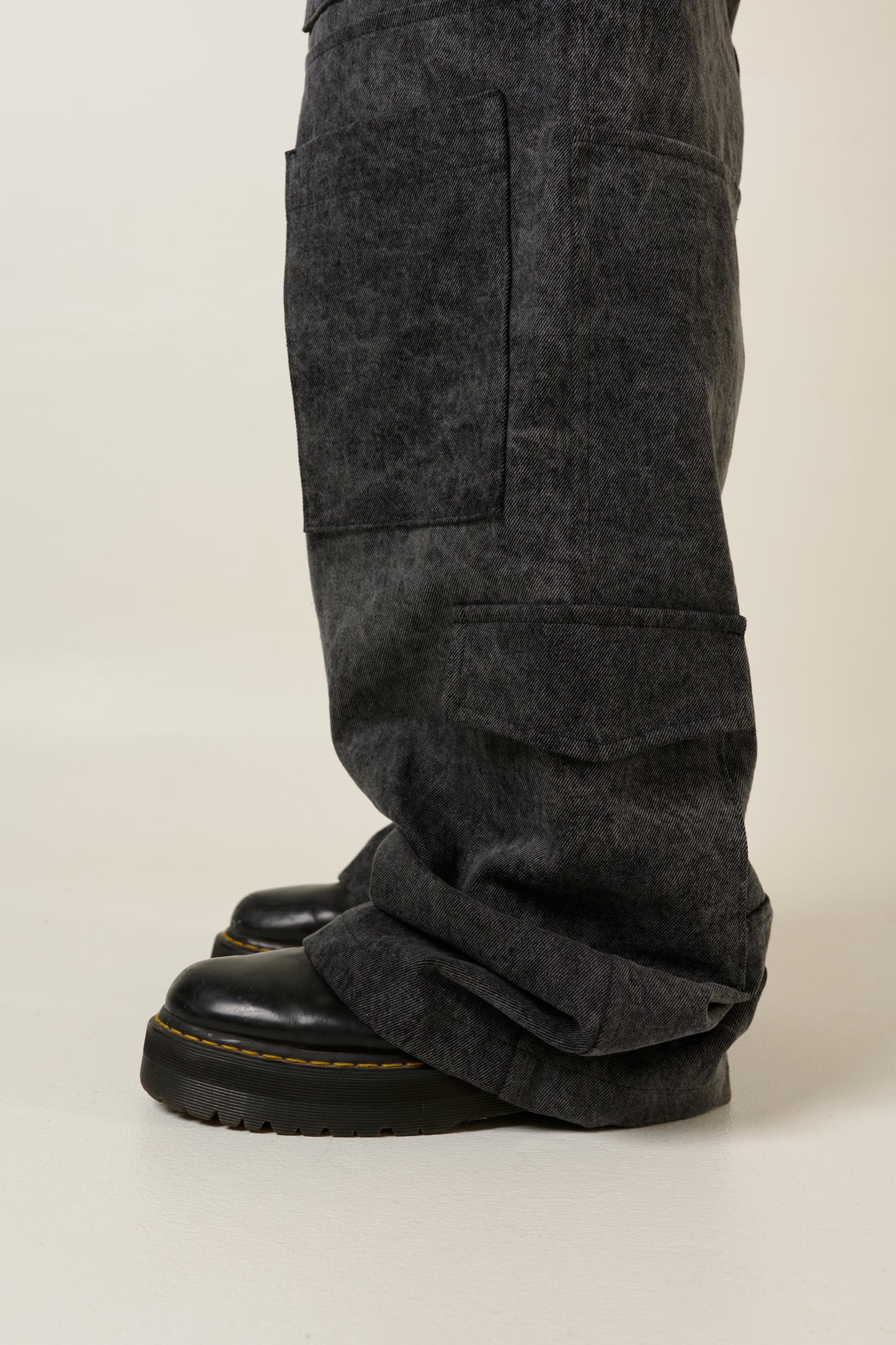 ANTI DENIM PANTS